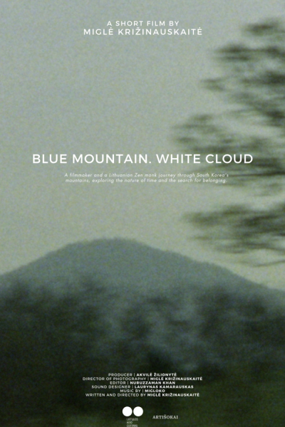 Mėlynas kalnas. Baltas debesis