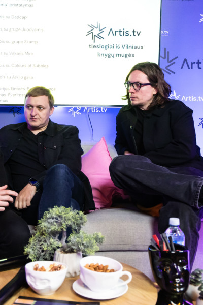 Pokalbis su grupe „Colours of Bubbles"