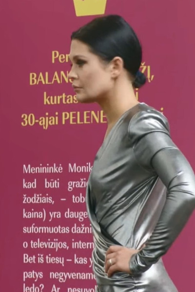 Monikos Dirsytės meninis performansas ,,Ledo podiumas“ | 2023/04/15